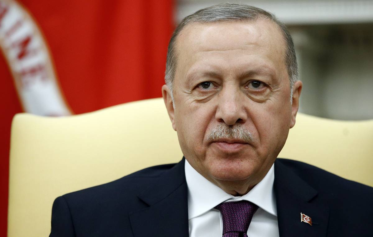 Эрдоган признал поражение правящей партии на парламентстких выборах