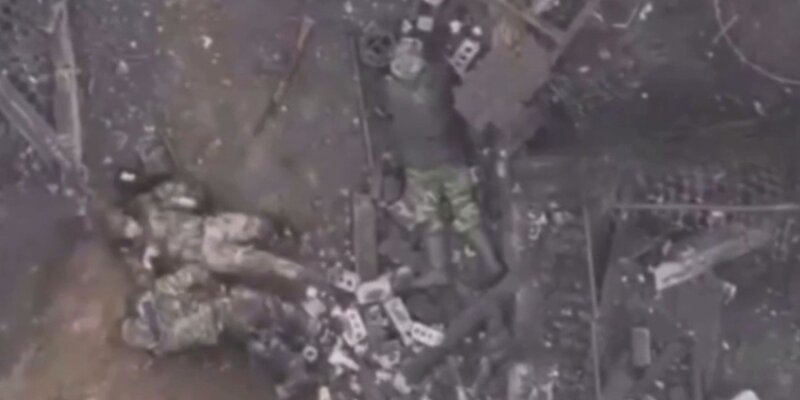 Раненый российский боец одним пинком спас товарищей от гибели