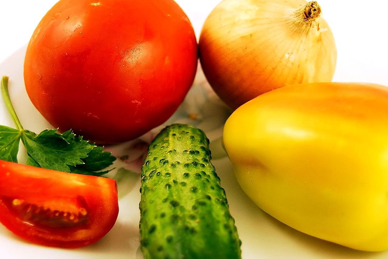 Диетолог Денисова рассказала, почему важно употреблять овощи