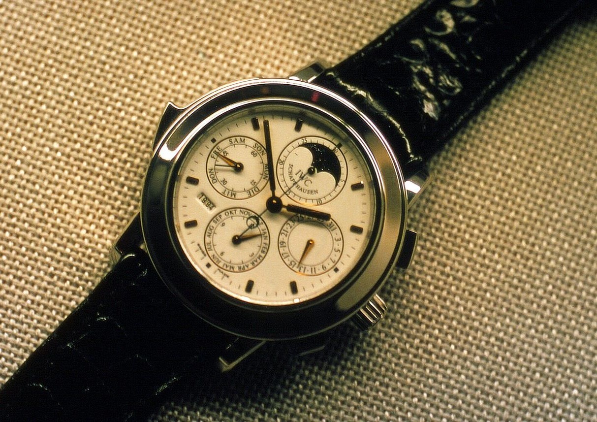 Bloomberg сообщил о завершении пика популярности швейцарских часов люксовых брендов
