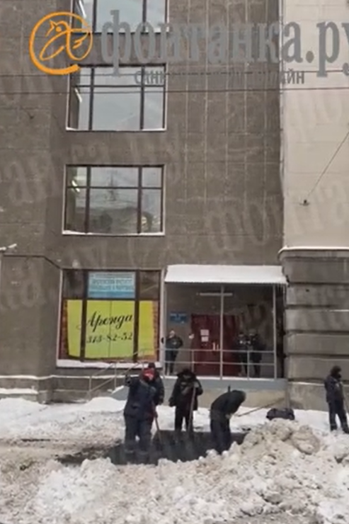 Дорожные службы Петербурга кладут асфальт прямо в снег – СМИ. 11166.png Дорожные службы Петербурга кладут асфальт прямо в снег – СМИ. 11166.png