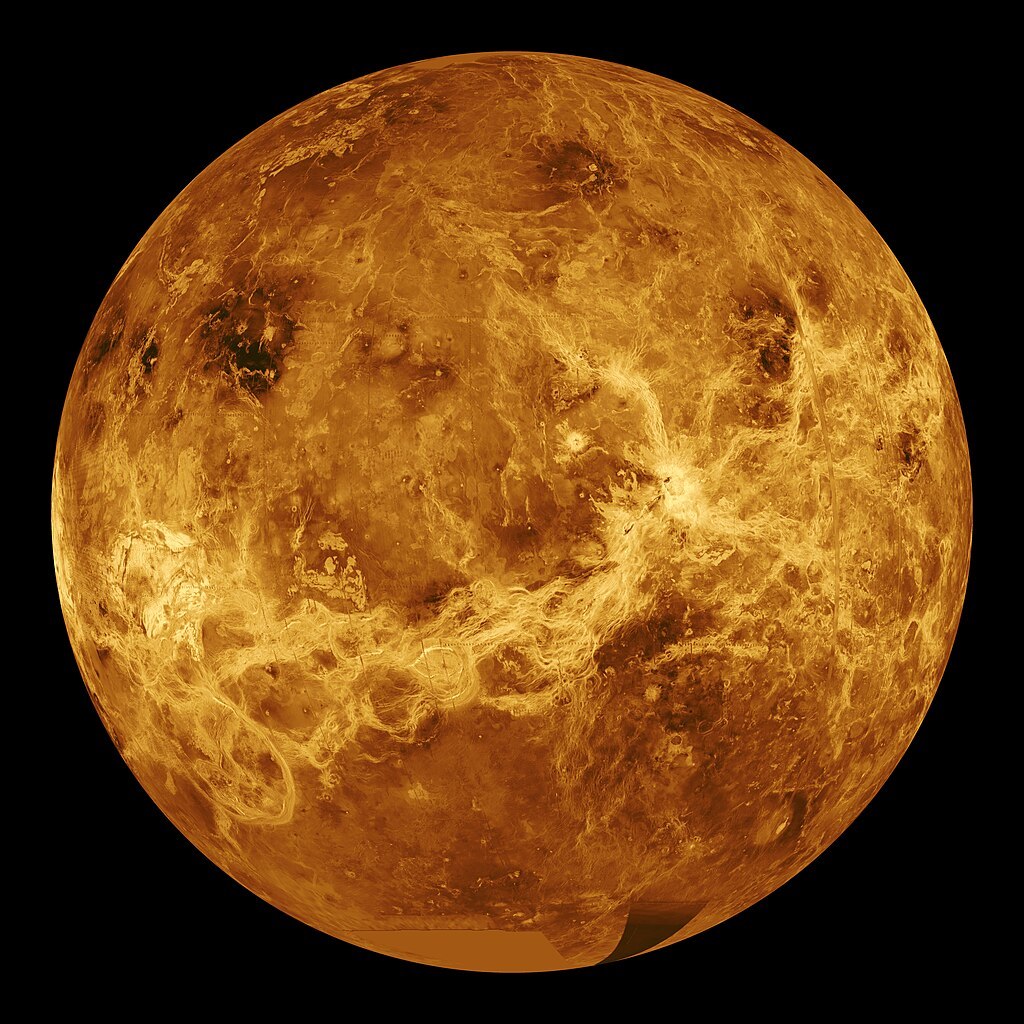 Ученые из Кембриджского университета обнаружили недостающий компонент в облаках Венеры