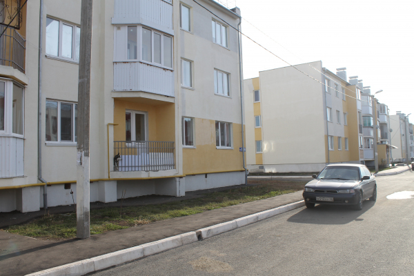 В новом доме в Оренбурге обнаружили трещины в несущих конструкциях