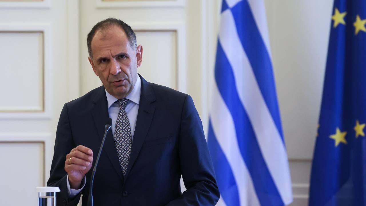 Глава МИД Греции заявил, что ситуация на Украине представляет международную угрозу