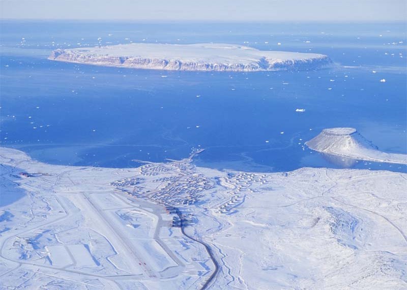 Ученые заинтересовались подледниковым антарктическим озером Восток