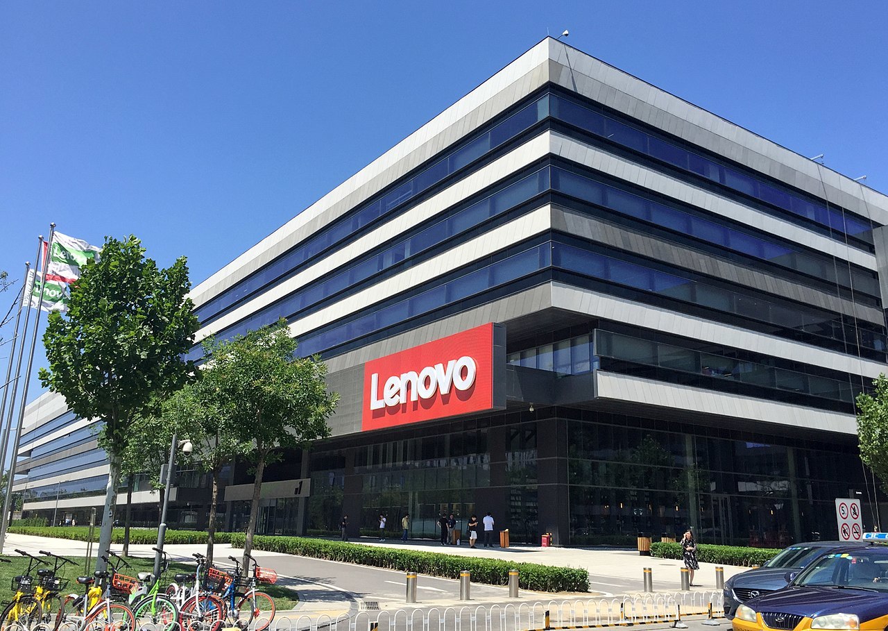 Lenovo представила ноутбук с двумя OLED-дисплеями