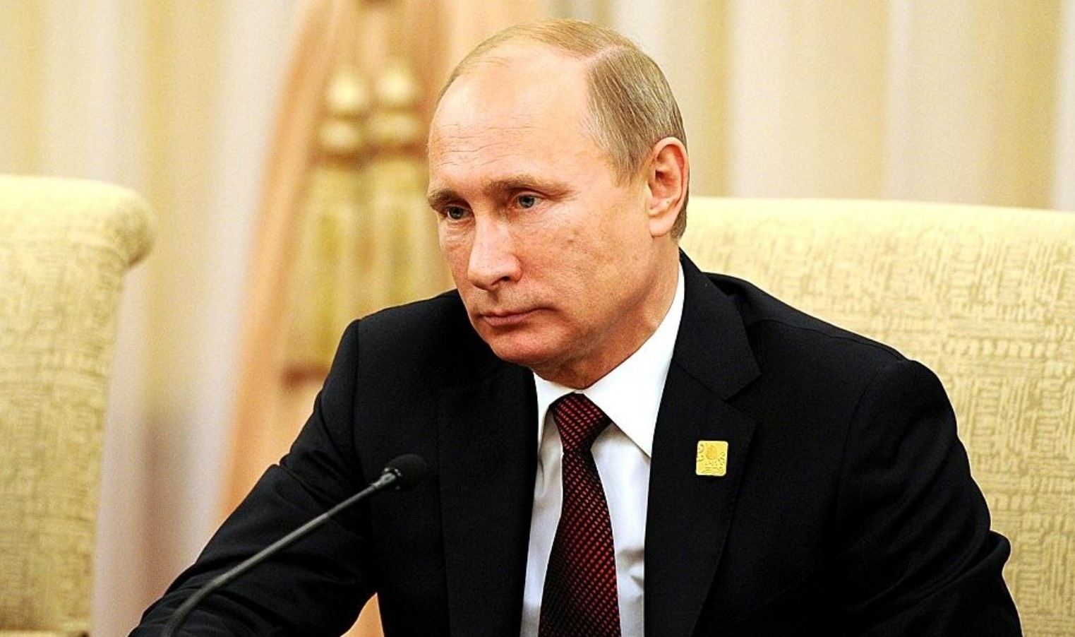 Объявлено количество обращений, поступивших на прямую линию к Путину