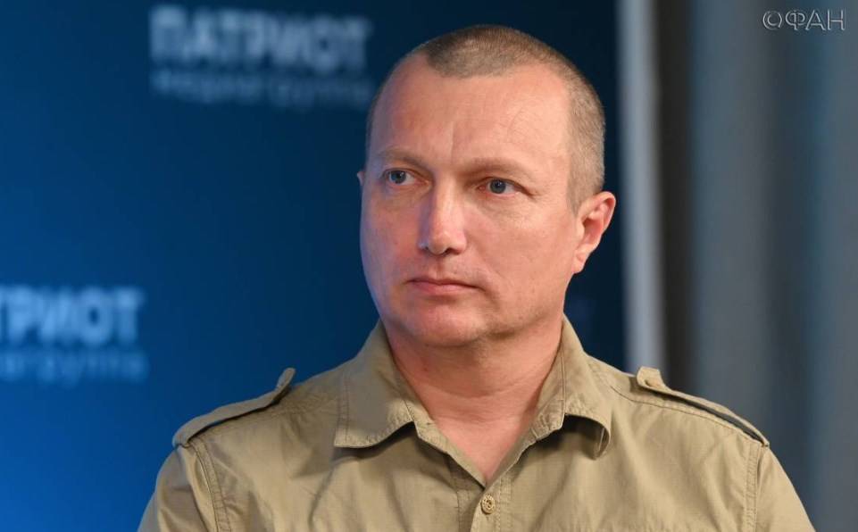 Журналист Суконкин рассказал о возможных последствиях отправки в отставку боевых командиров Донбасса