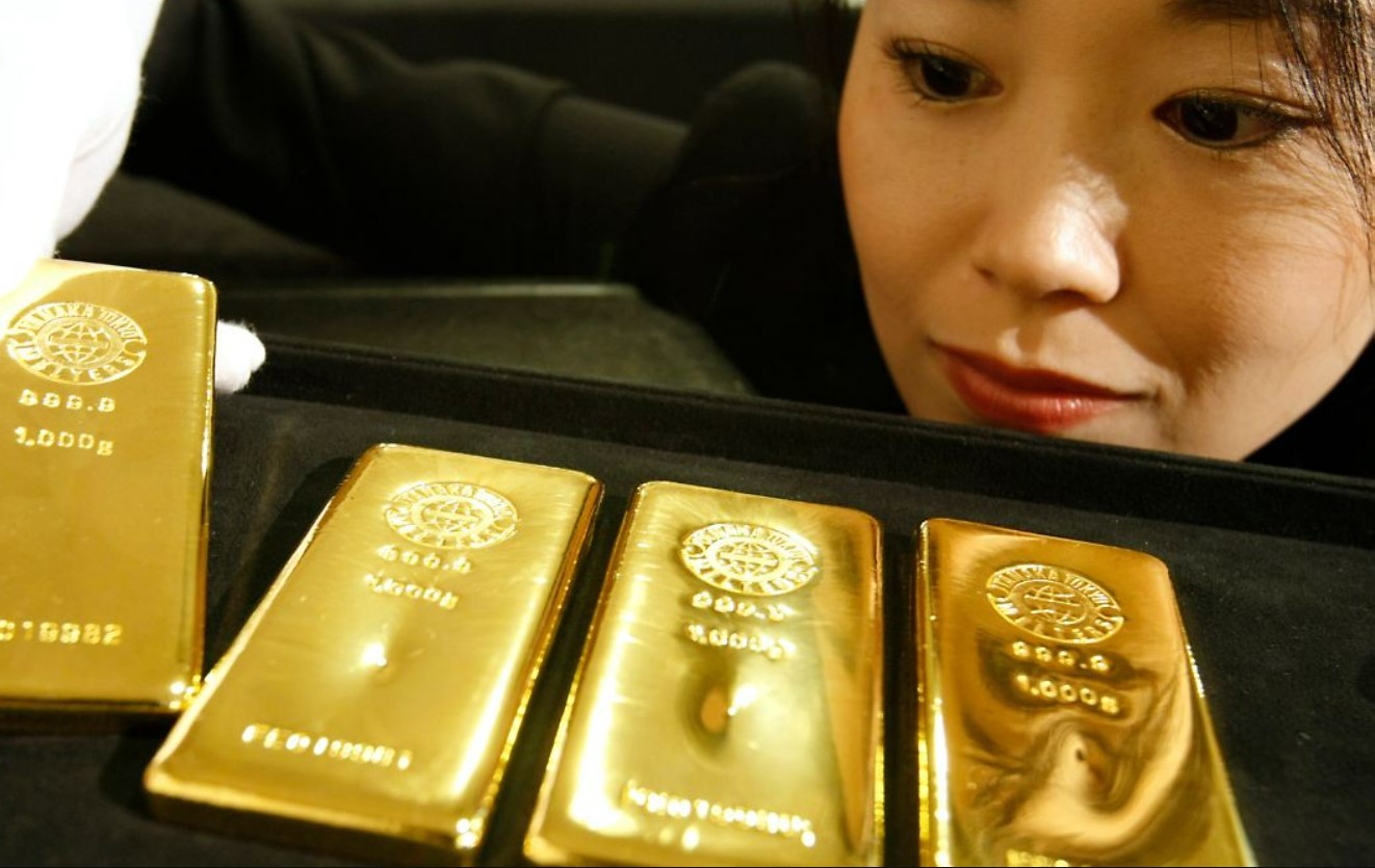 В Китае четырехлетний малыш подарил золотые слитки ровеснице из детского сада