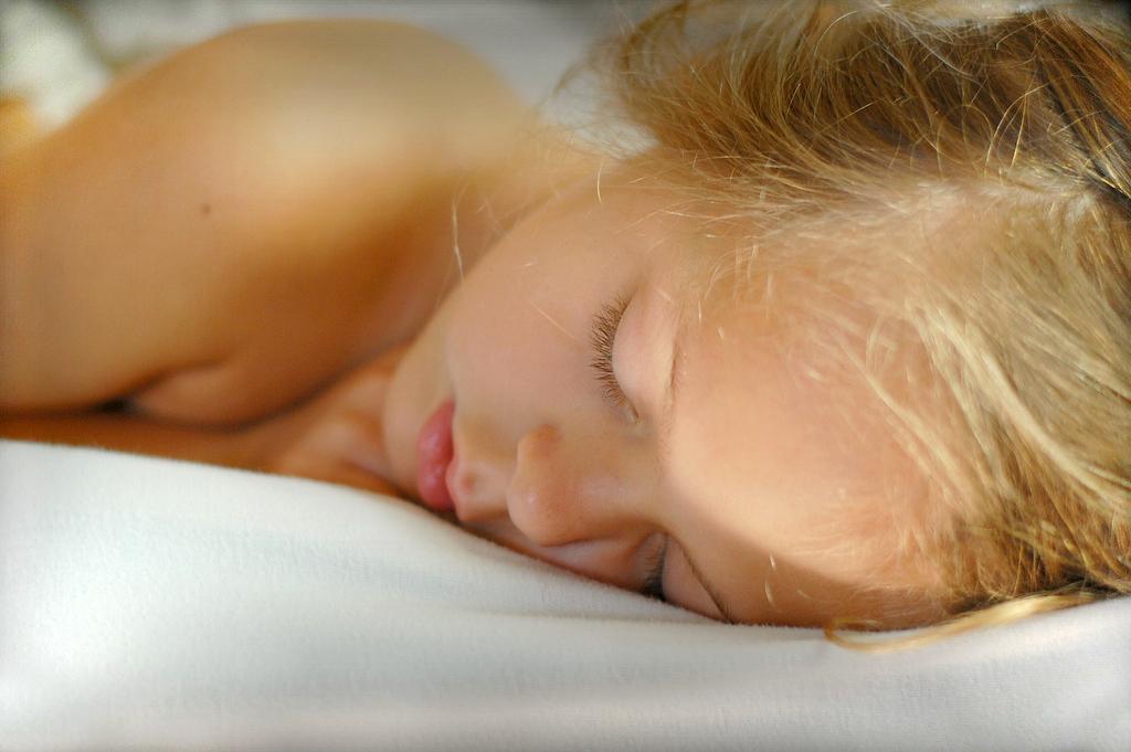 Ученые: у тех, кто ворочается во сне, могут ухудшаться когнитивные способности