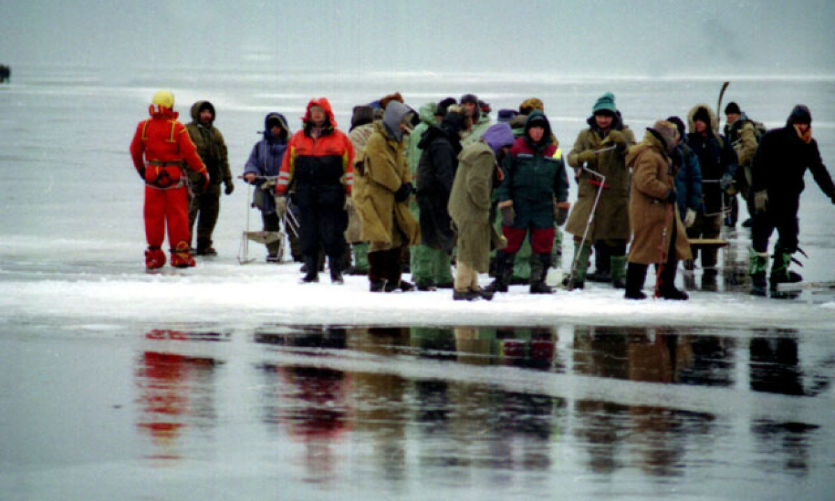 С оторвавшейся льдины на Волге в Ивановской области спасли шесть рыбаков