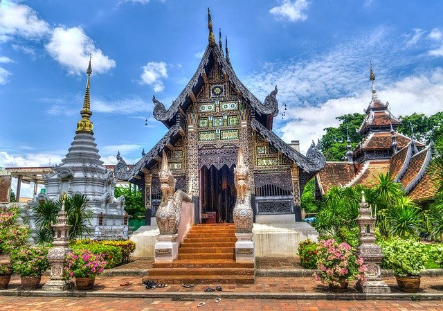 Власти Таиланда решили отказаться от массового туризма