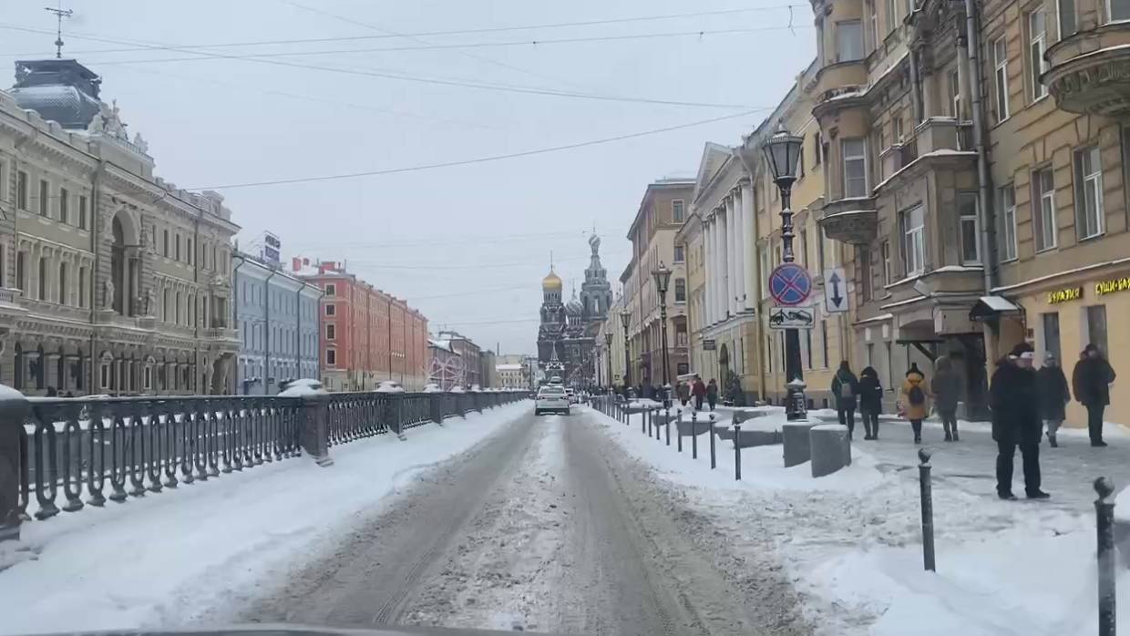 Вишневский призвал Беглова решать проблему уборки снега в Петербурге, а не 