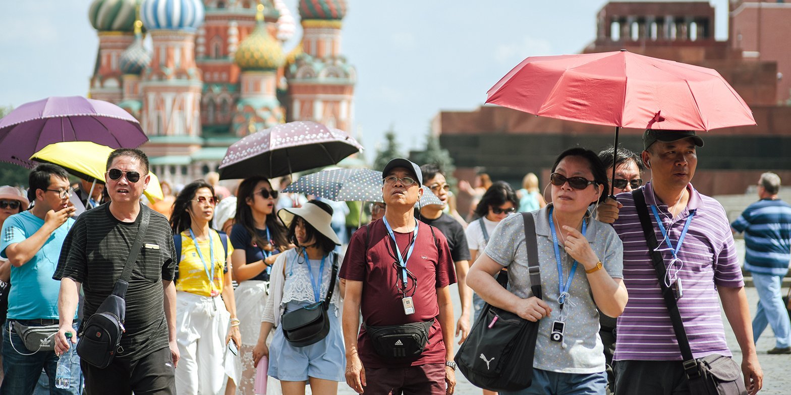 Туристы всё больше едут в Россию