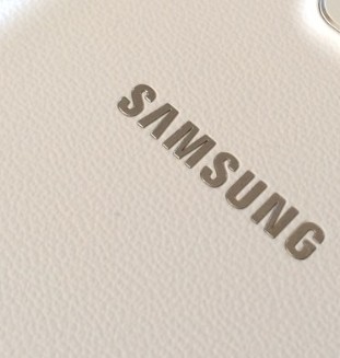 Компания Samsung объявила, что их последний смартфон будет оснащен мощным аккумулятором