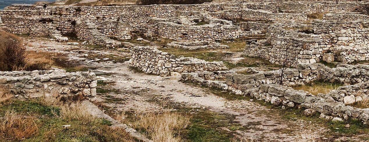 Археологи и исследователи раскрывают тайну падения древнего города Геф