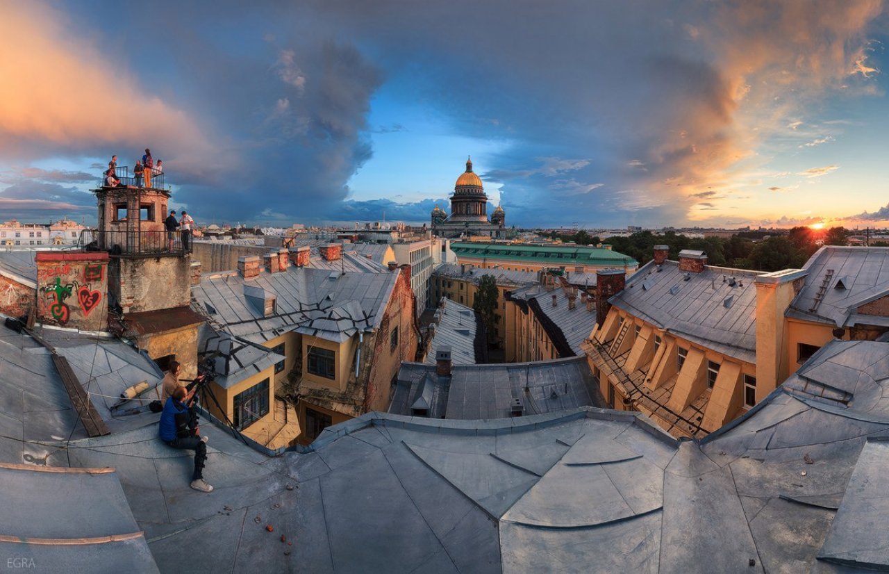 В Петербурге начали массово протекать крыши