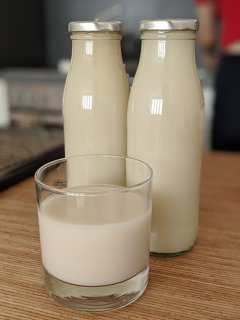 Ученые обнаружили связь употребления молока с облегчением изжоги