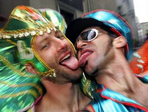 Московские геи сватаются к пограничникам