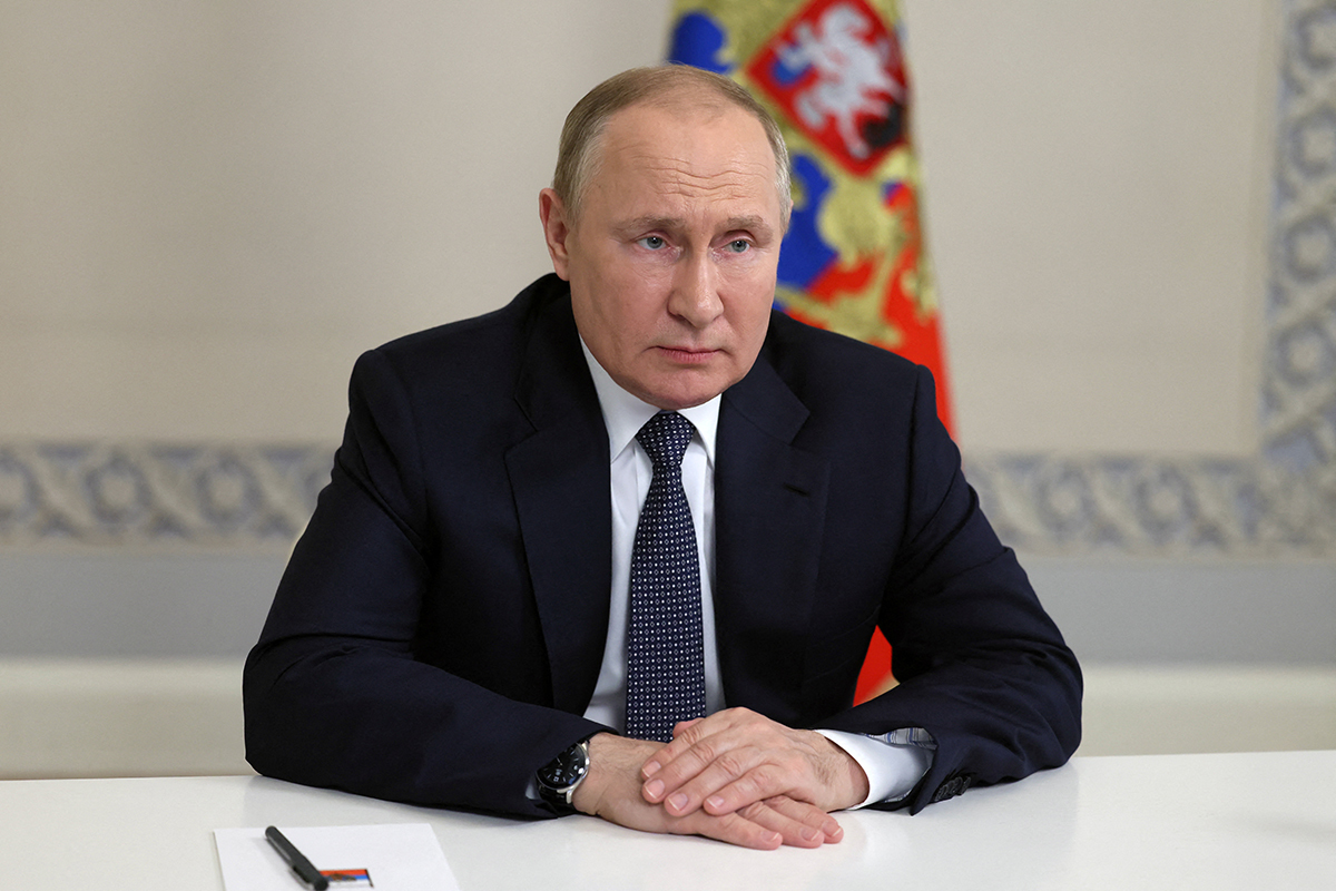 Владимир Путин выступил с речью, в которой пообещал обеспечить всем необходимым пострадавших от украинских обстрелов