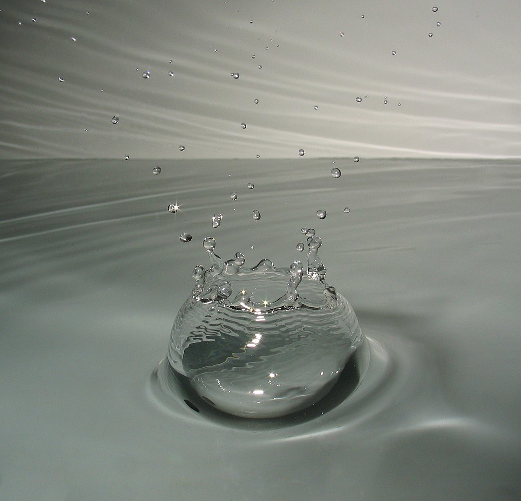 В РТУ МИРЭА российские ученые разработали воду с уникальными свойствами
