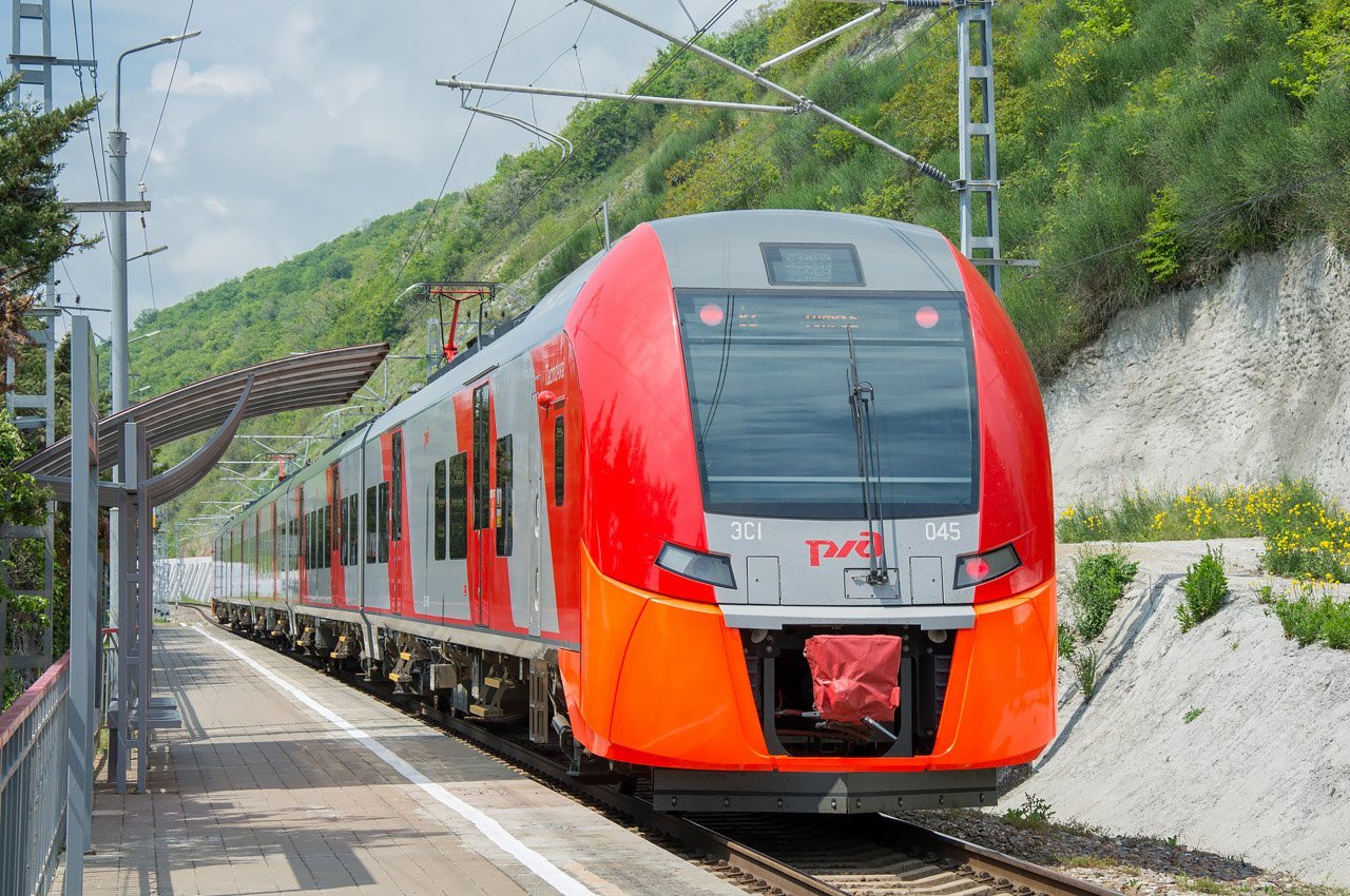 Этим летом в России частично запустят беспилотный поезд