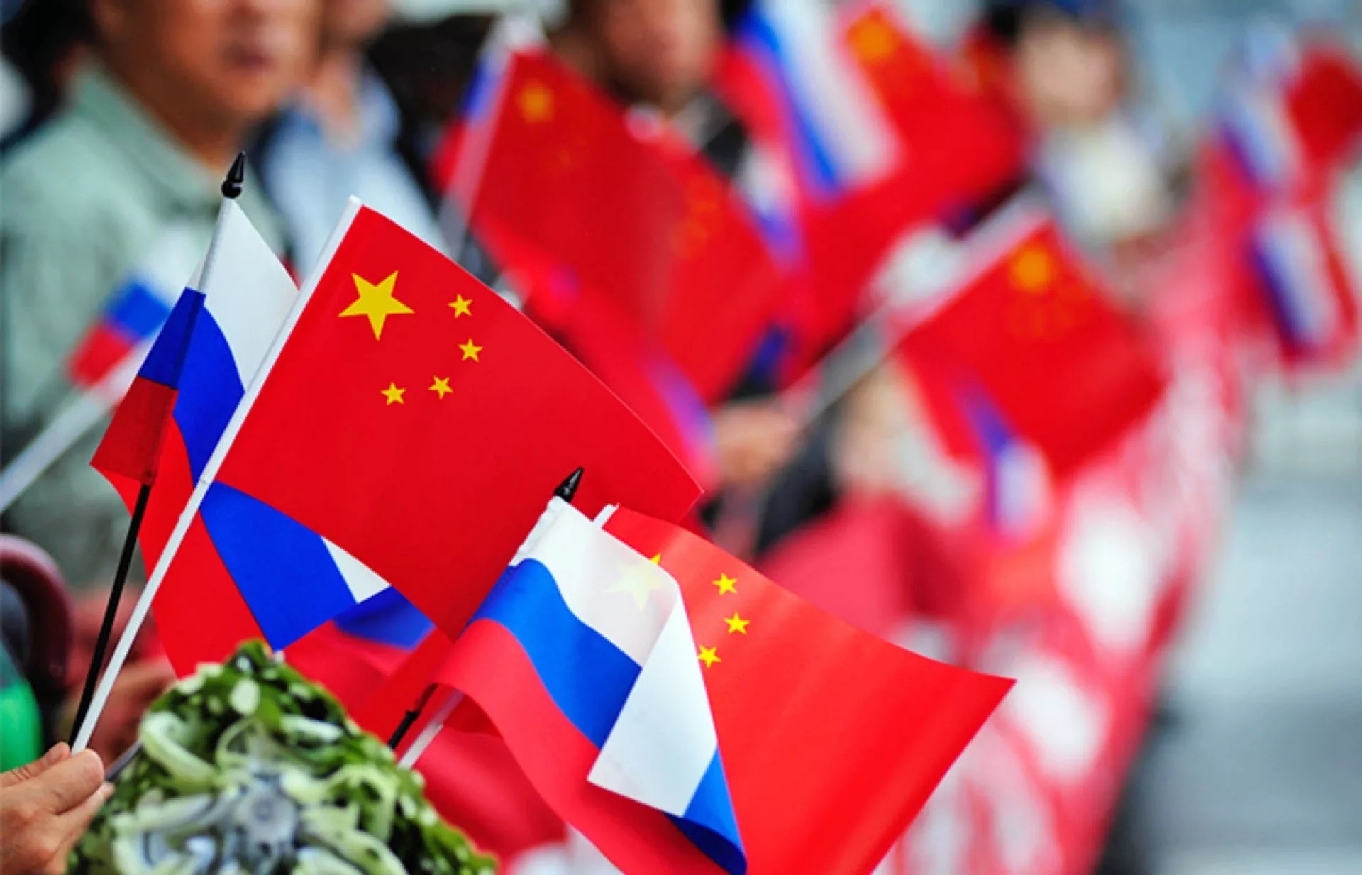 Россия и Китай должны и дальше укреплять государственные отношения, считает  Вэйдун