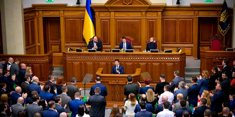 Пусть платят украинцы: Киев планирует увеличить налоги, если США перестанет оказывать помощь