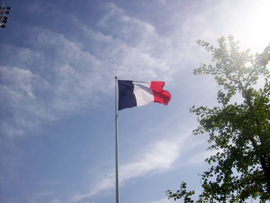 МВД Франции предложило лишать ВНЖ лиц, придерживающихся экстремизма