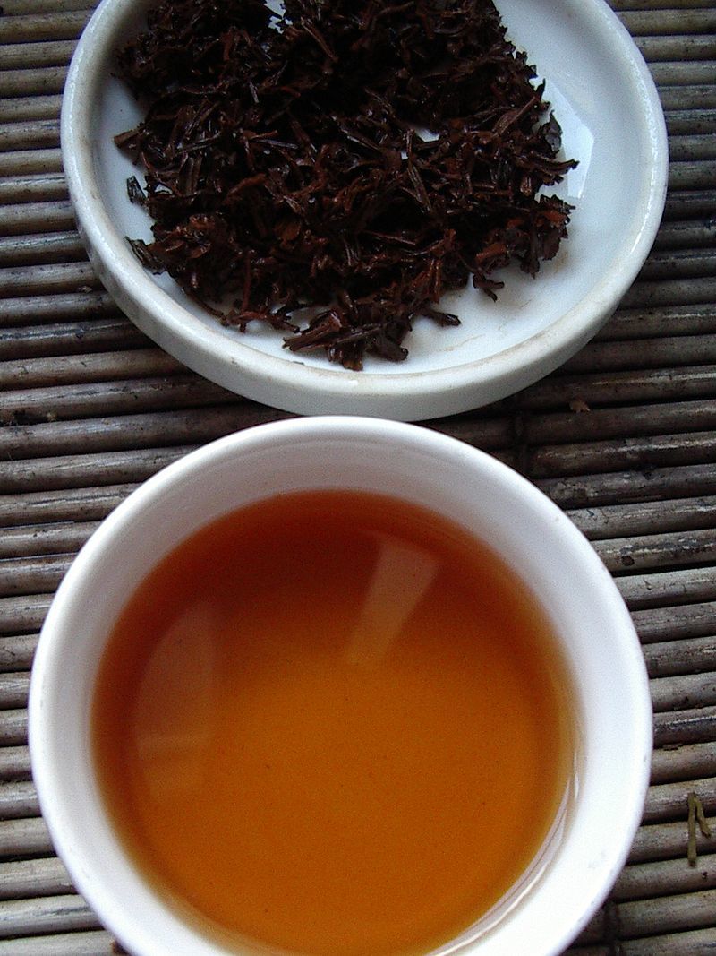 Терапевт Чайкин предупредил, что употребление чая и кофе может негативно сказываться на усвоении витаминов