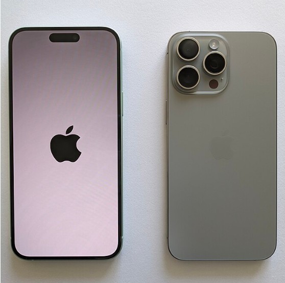 В Apple создали на своем сайте страницу для сравнения старых iPhone и новых