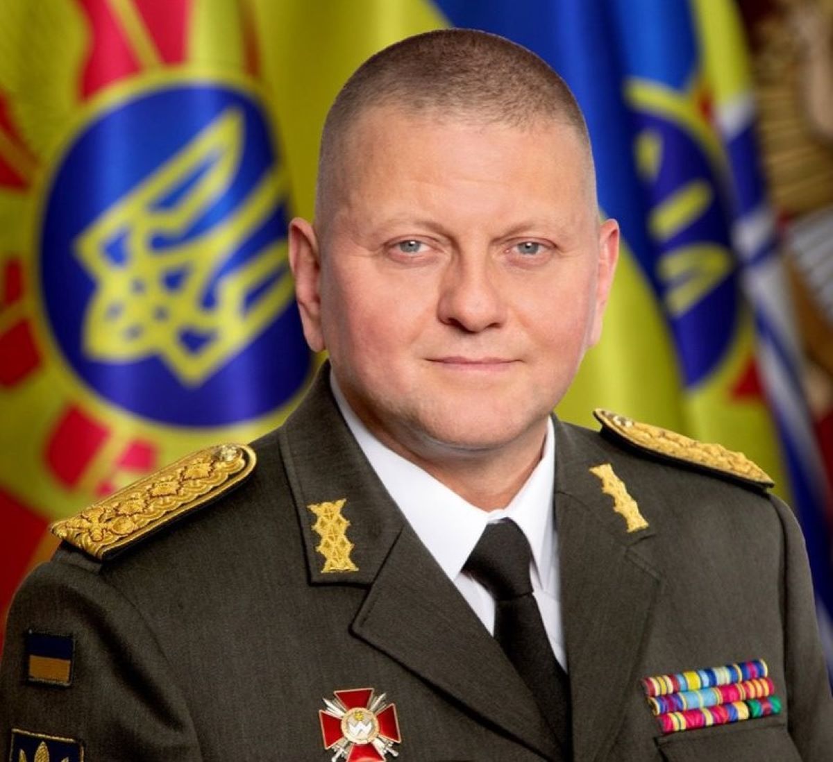Главком ВСУ Залужный опроверг заявление Зеленского о мобилизации 500 тыс. украинцев
