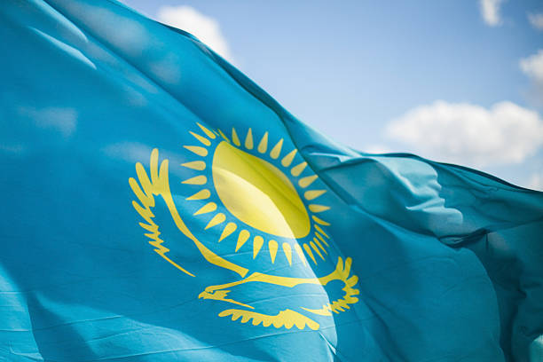 Казахстан мотивирует своих граждан уехать из Одесской и Харьковской областей