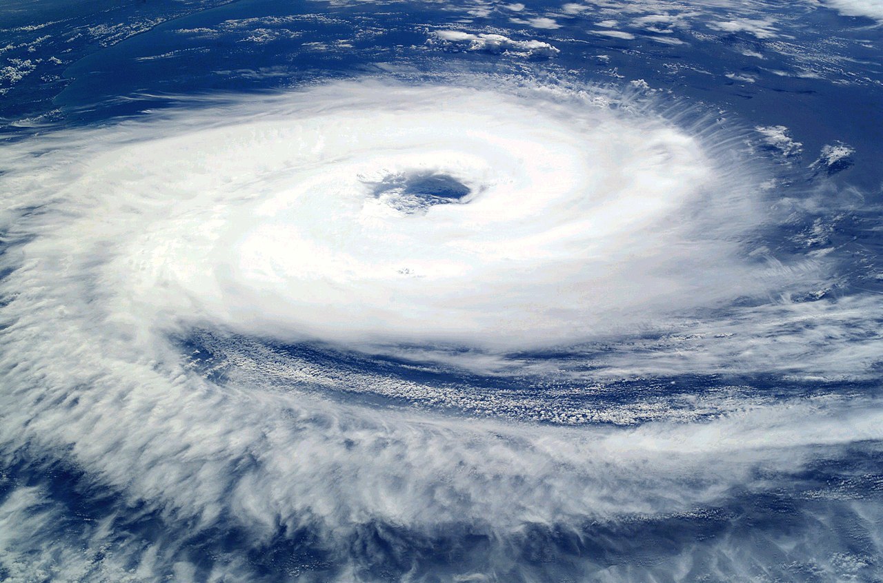 Японские климатологи: глобальное потепление существенно усиливает мощность и непредсказуемость тайфунов