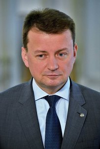 Министр обороны Польши: Необходимо иметь армию из 300 тысяч солдат для обеспечения безопасности