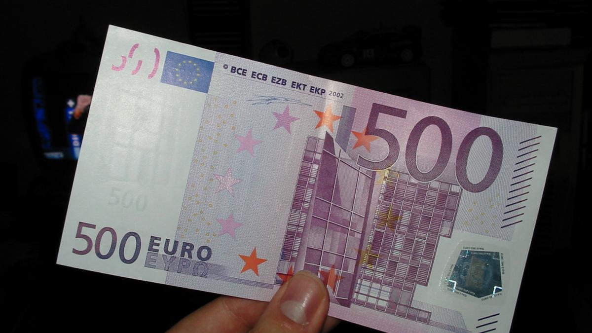 Купюра €500