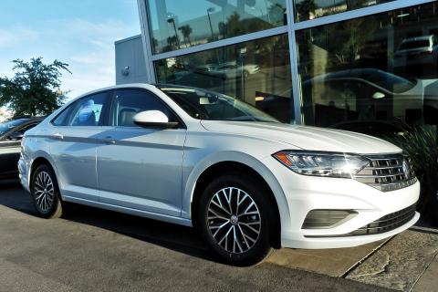 Volkswagen Jetta и Honda Freed — лидеры среди б/у иномарок мощностью до 160 л.с. в России