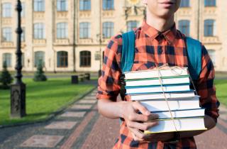 МГЛУ, СПбГУ и ВолГАУ получили предупреждение о нарушениях в образовании — Рособрнадзор