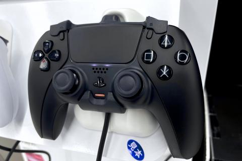 Playstatioin 5 Black game controller - 2