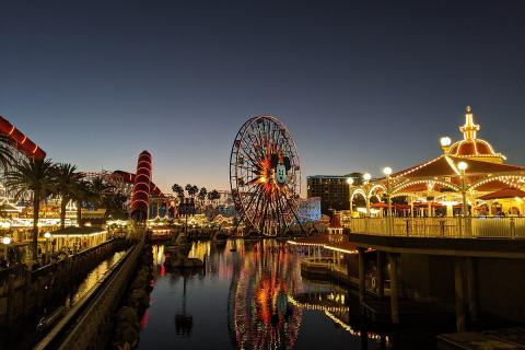 TEA: Disneyland Paris вновь стал самым посещаемым парком Европы TEA: Disneyland Paris вновь стал самым посещаемым парком Европы