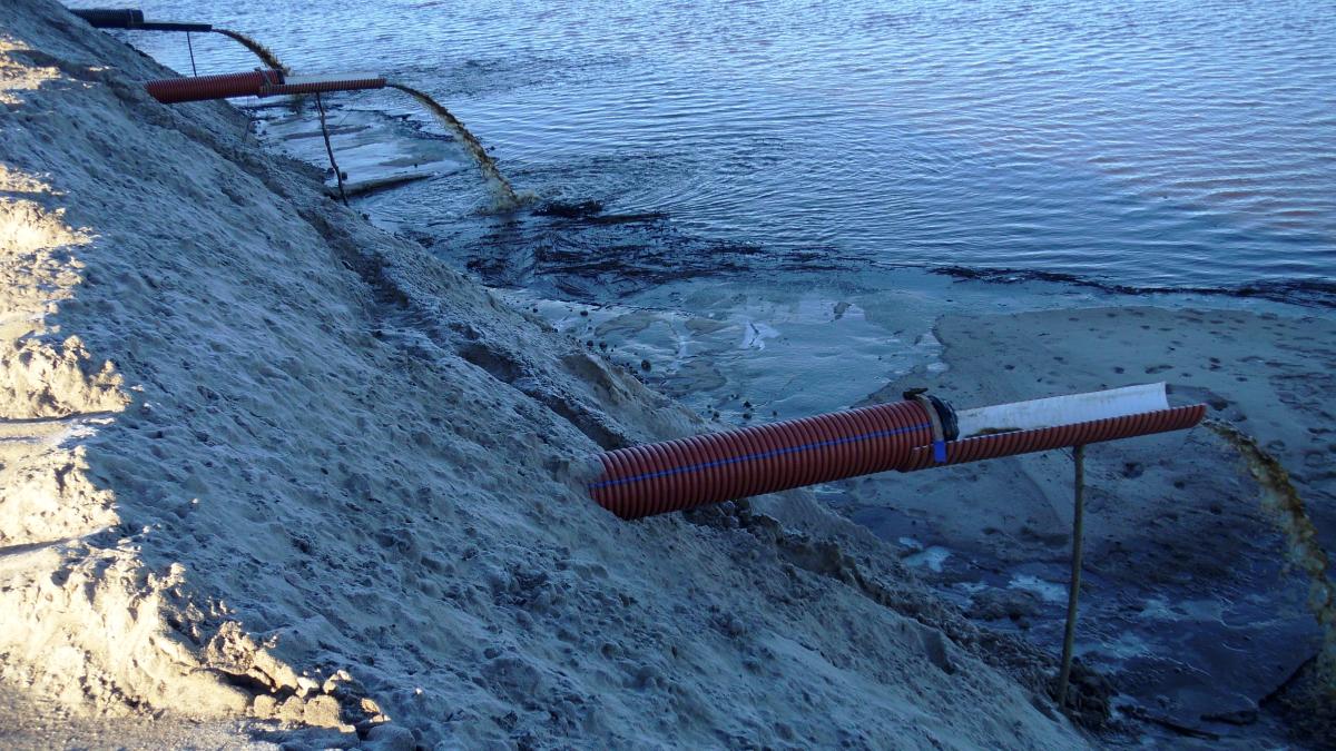 Сестрорецкий разлив. Сброс воды с илом с карты намыва