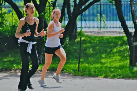 Силовые тренировки улучшают результаты бегунов — исследование Medicine & Science in Sports & Exercise