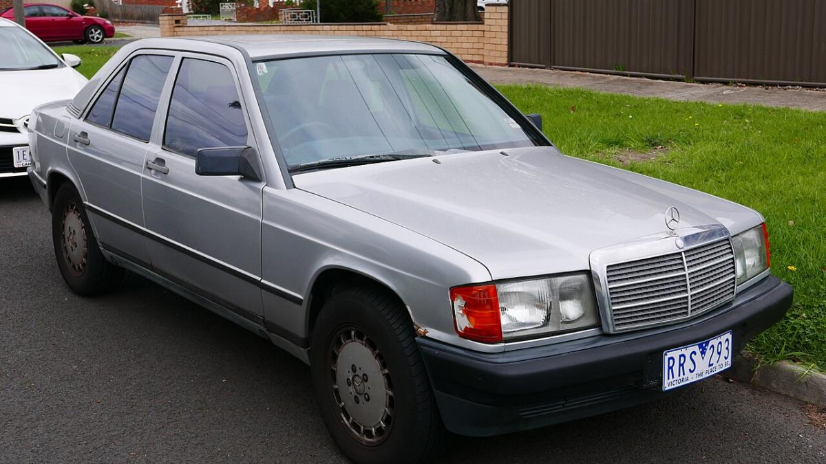 Mercedes-Benz 190E Mercedes-Benz 190E