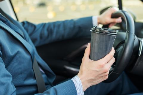 Автоэксперт: при выборе подарка важно учитывать модель автомобиля