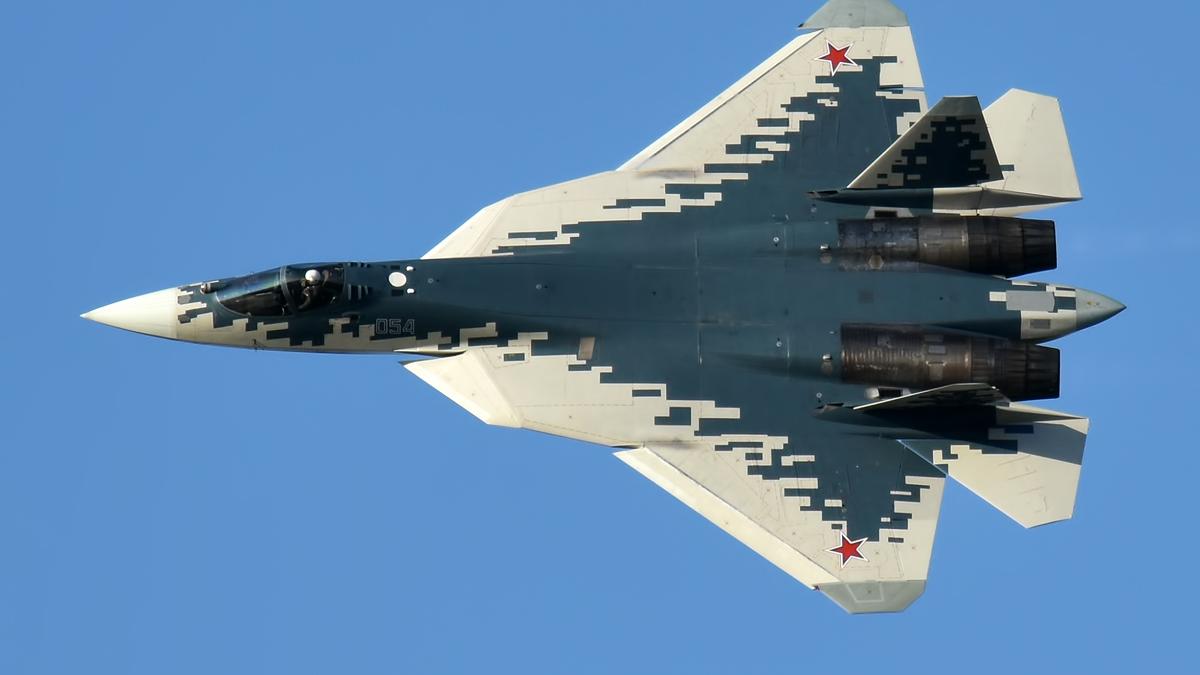 Истребитель пятого поколения Су-57 Истребитель пятого поколения Су-57