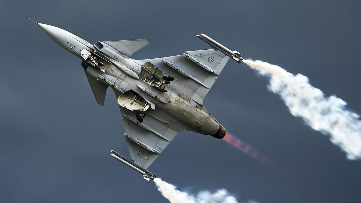 Истребитель Saab JAS-39C "Грипен"
