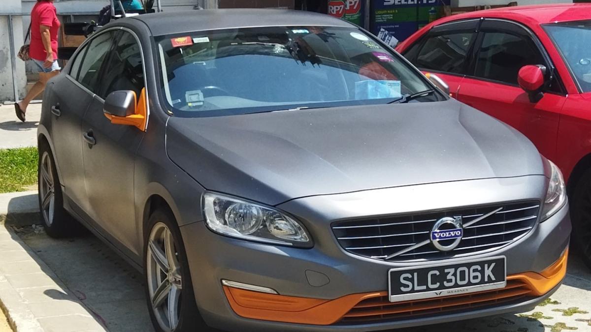 Volvo S60 orange accents Front Volvo S60 orange accents Front