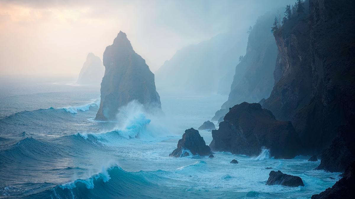 Океан и скалы