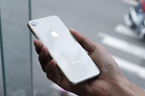 После обновления до iOS 26 пользователи жалуются на быстрый разряд батареи