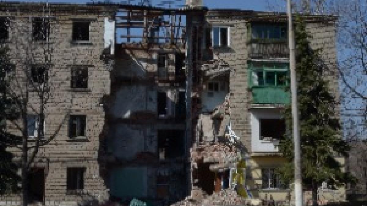 2015-04-11. Разрушенный дом в Снежном 012 2015-04-11. Разрушенный дом в Снежном 012